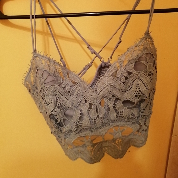 Crop top - Picture 1 of 1